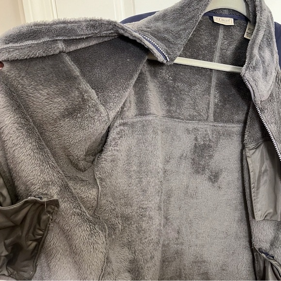 L.L. Bean Men’s Hi-Pile Full-Zip Fleece, L - Picture 7 of 7